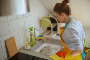 /how-to-unclog-kitchen-sink-with-standing-water/